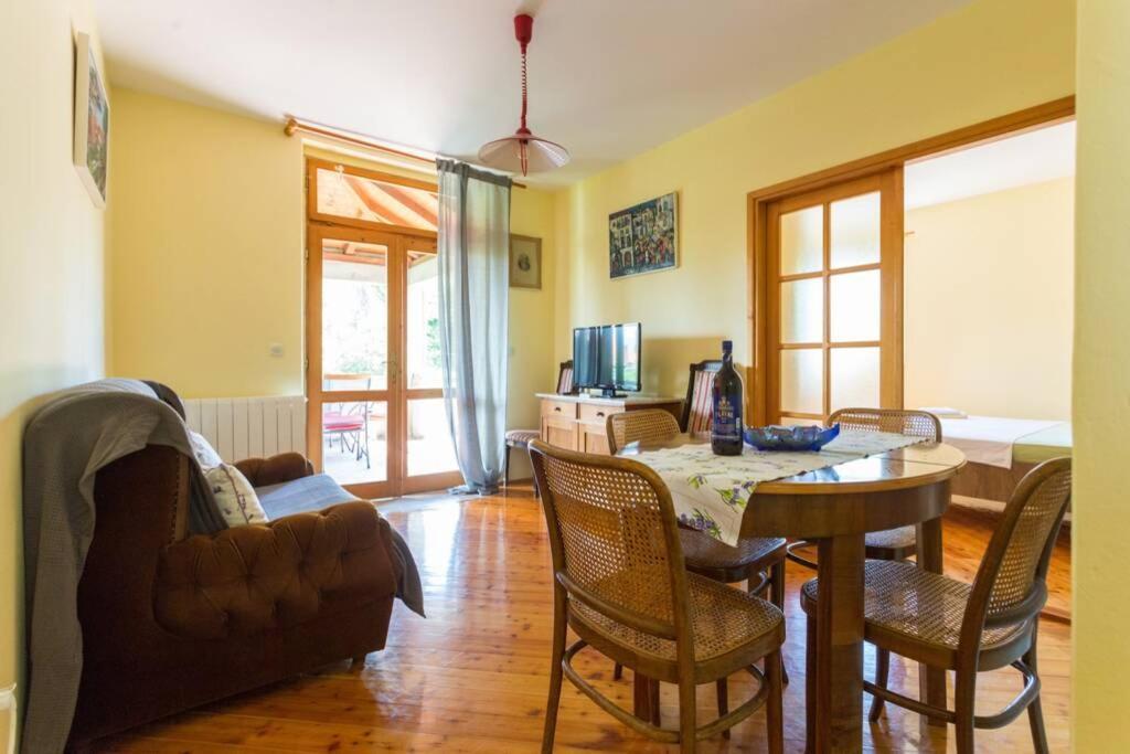 Sleep & Fly Cottage Čilipi Buitenkant foto