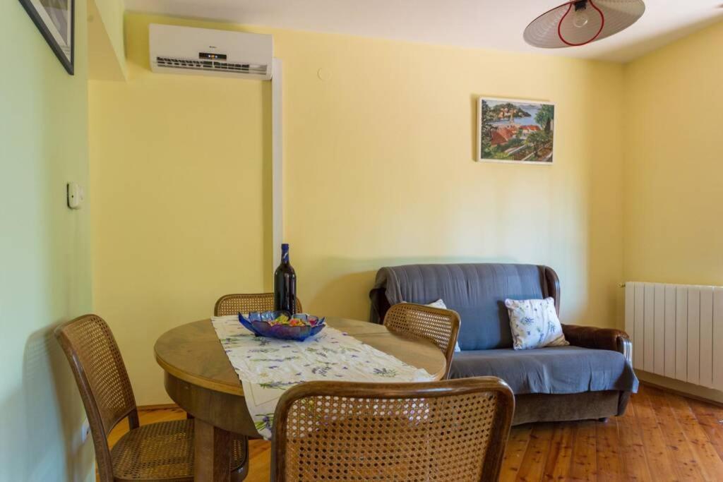 Sleep & Fly Cottage Čilipi Buitenkant foto