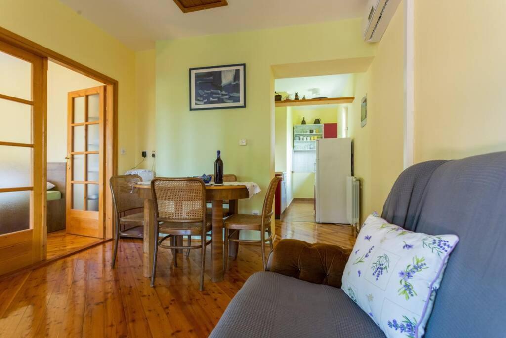 Sleep & Fly Cottage Čilipi Buitenkant foto